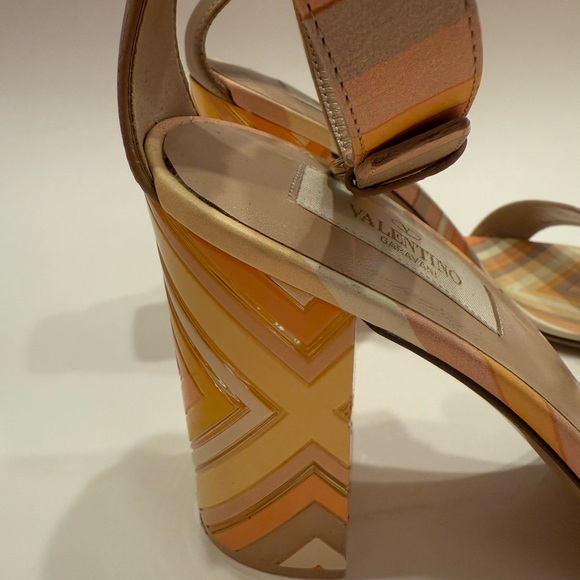 Valentino Strappy Orange Yellow stripe sandals with lucite heels - Picture 5 of 7